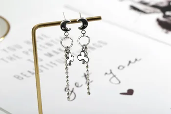 

S925 Silver Earrings Bohemian Crescent Tassel Ear Hanging Girl Clover Personality Wild Retro Thai Silver Earrings Jewelry
