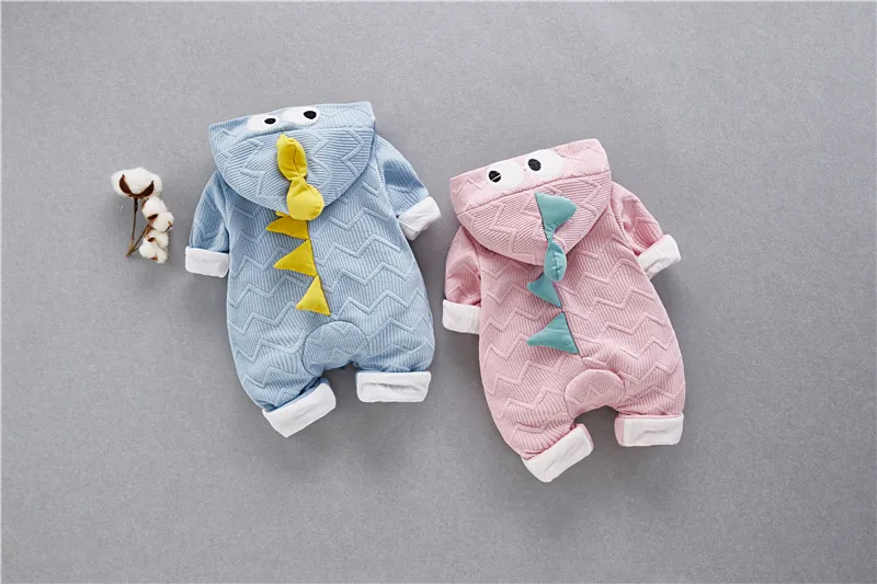 Детские комбинезоны с рисунком динозавров; одежда для малышей; Bebe; сезон весна-осень; одежда для малышей; комбинезоны с капюшоном в полоску