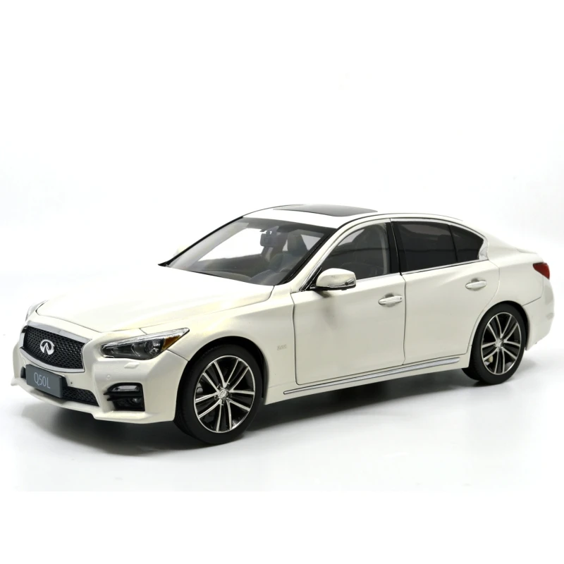 

1/18 1:18 Scale Infiniti Q50L White Static Simulation Diecast Alloy Model Car Gifts Collections