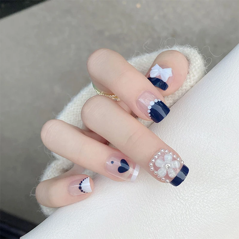 Short Round Fake Nails Star Clouds Press On False Nail Tips with Designs Set Bow French Nail Art Decoration Manicure Tools