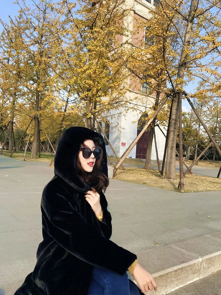 Зимнее пальто из искусственного меха, Женское зимнее длинное пальто с капюшоном, Женская Толстая теплая куртка из искусственного меха, Дамское плюшевое пальто, объемные пушистые куртки