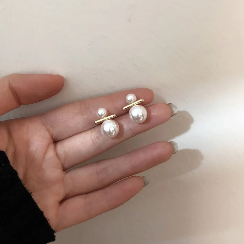 

Simple Elegant Korean Style Double Pearls Ball Stud Earrings for Women Girl Wedding Party Gifs Chic Earrings Fashion Jewelry