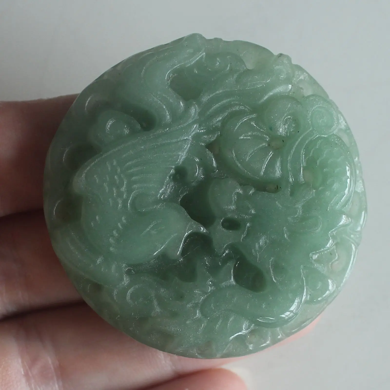 

1.8'' Gemstone Green Aventurine Dragon Phenix Flatback Round Pendant for Necklace