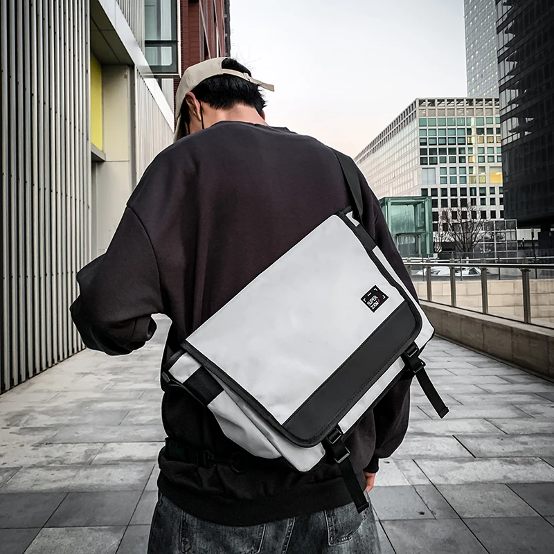 

2020 New Ins Brand Tooling Bag Functional Wind Shoulder Bag Male Student School Bag Casual Messenger Bag & Contains Real Photos