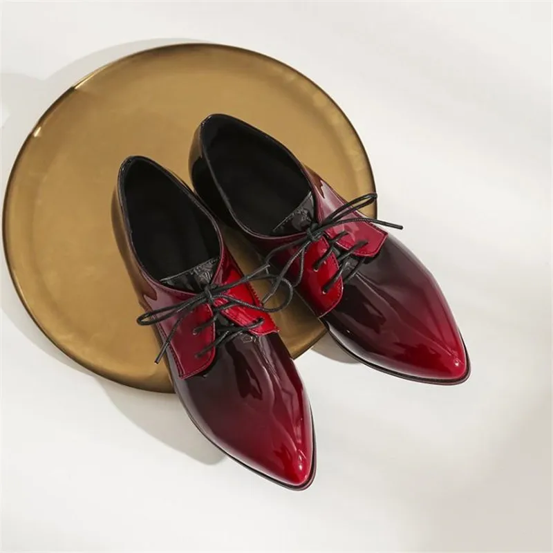 Large Size 33-50 Women Flats Sexy Gradient Patent Leather Low-Heeled Oxford Shoes For Woman 2020 Pointed Toe Lace-Up Lady Flats (13)