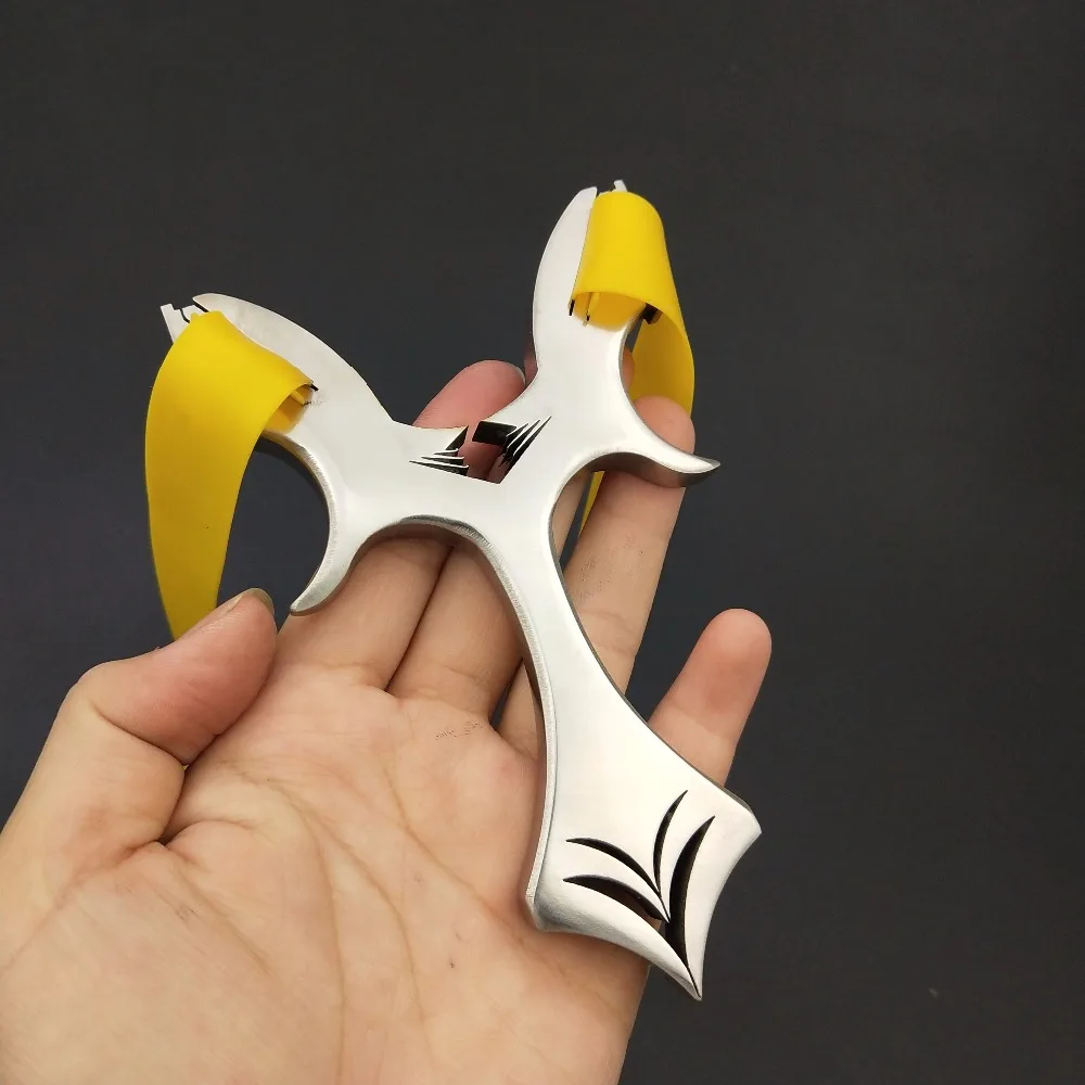 

Hunting slingshot flat skin 304 solid stainless steel slingshot is powerful and suitable for outdoor hunting shooting2019
