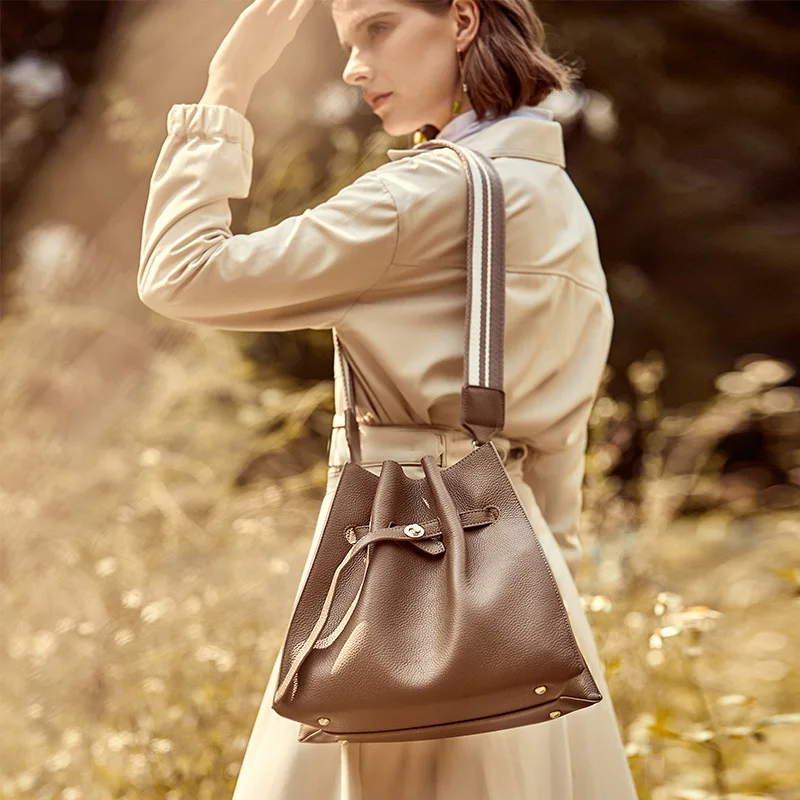 Nieuwe Vrouwen Schoudertas Casual Messenger Bag Eenvoudige Kind Moeder Tas Mode Schoudertas Lederen Retro Schoudertas Emmer Zak Nieuwe Vrouwen Schoudertas Casual Messenger Bag Eenvoudige Kind Moeder Tas Mode Schoudertas Lederen Retro Schoudertas Emmer Zak