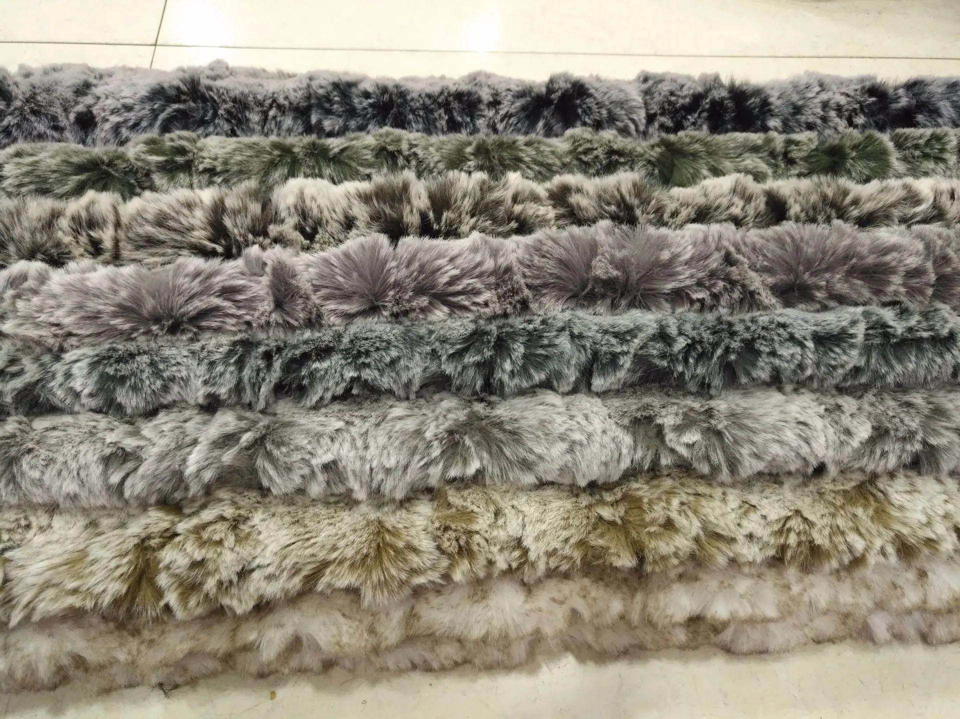 Корейская версия двух цветов Ткань щетки 20 мм мех плюшевого кролика искусственная меховая одежда супер мягкая ткань
