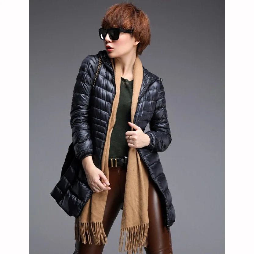 Тонкий приталенный пуховик средней длины с капюшоном, Женский пуховик на утином пуху, ультра-тонкий, большой размер, женский пуховик