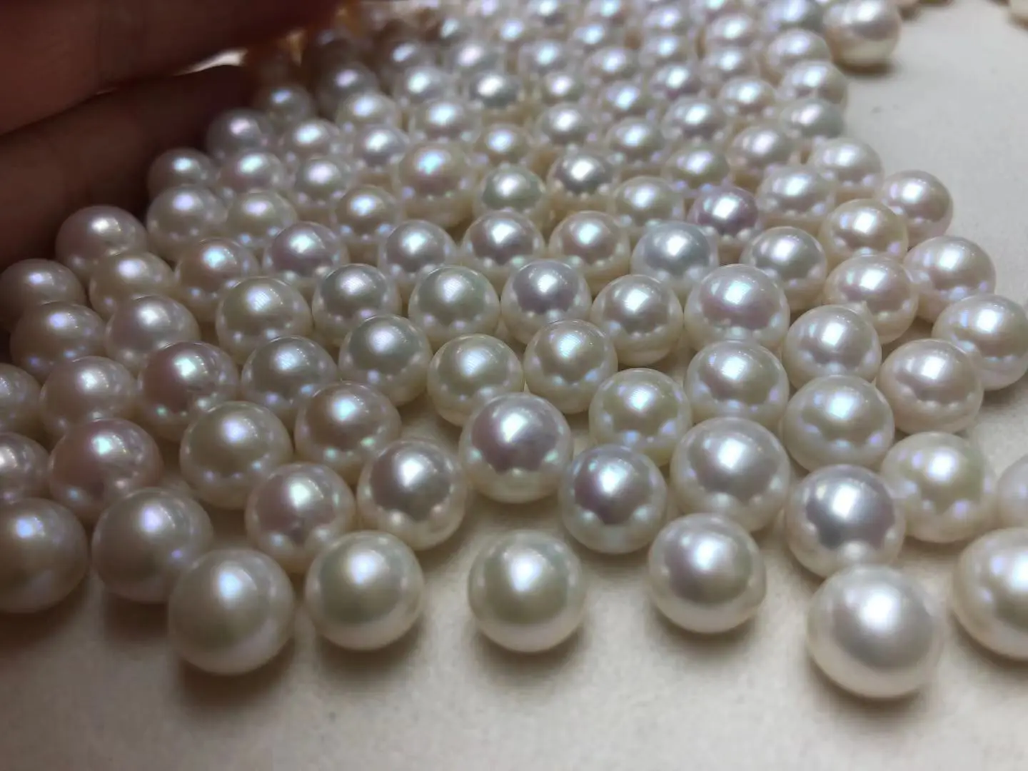 8.5-9 mm high luster AAA big perfect round Nature freshwater loose pearl,half hole 2