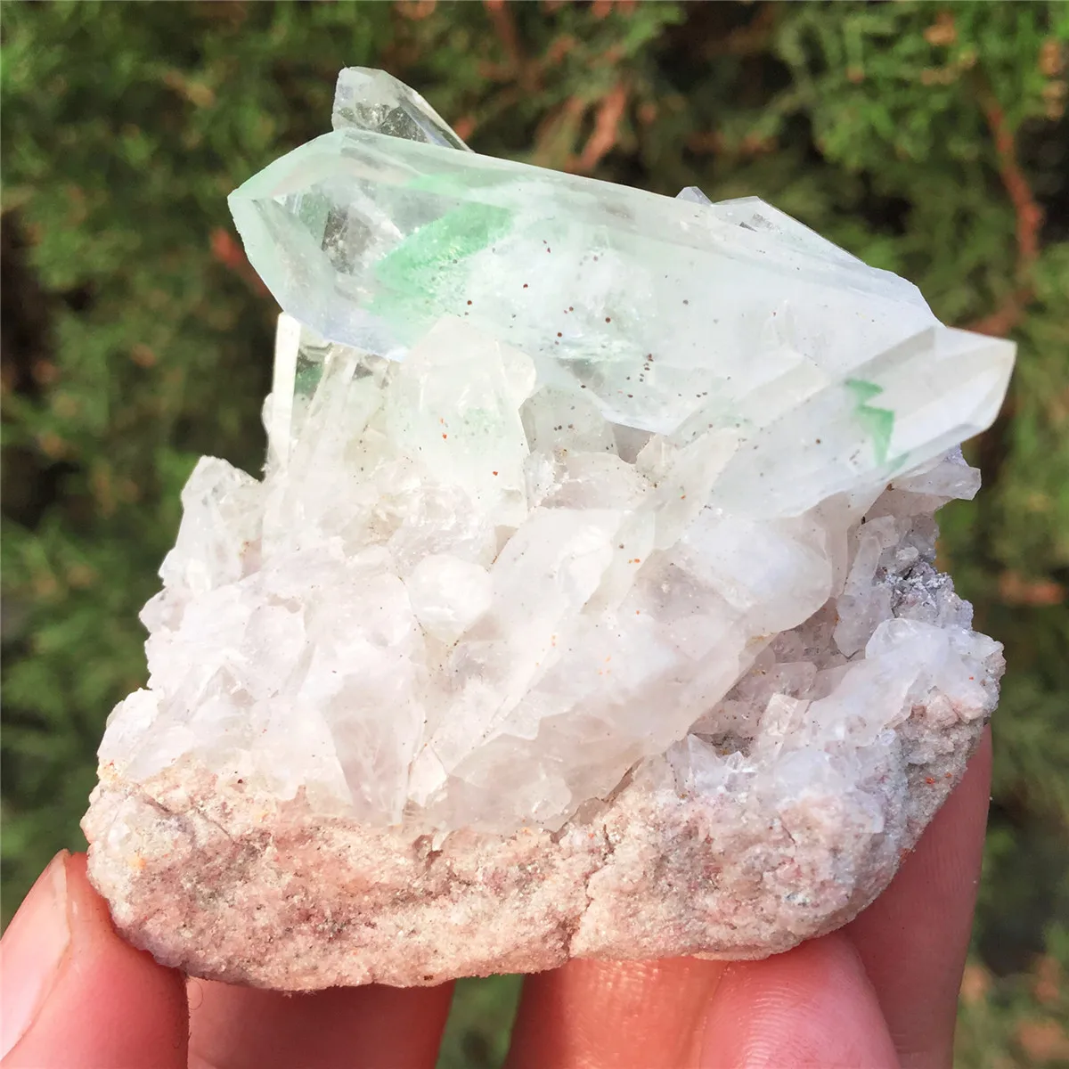 1 шт. натуральный зеленый Ghost Phantom Quartz кристалл кластера Исцеление образец отправлен случайным образом