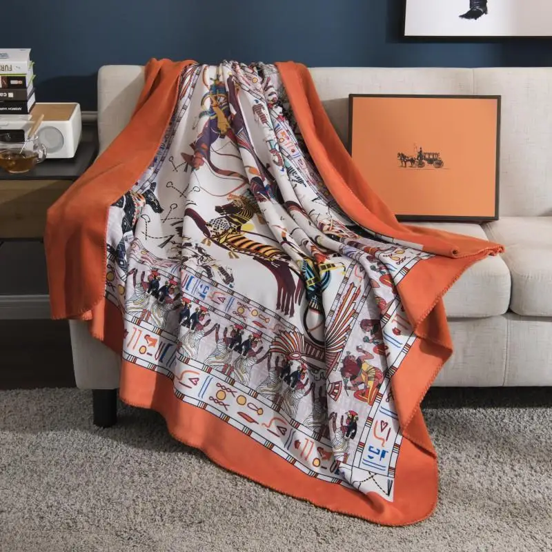 2021 New Rectangle Raschel Microfiber Fabric Cartoon H Blanket Travel Sleep Wearable Plush Throw Blanket Grade A for Winter