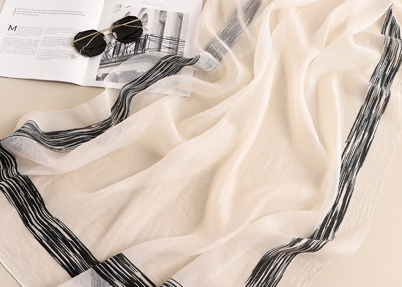 11731773285_2070773686