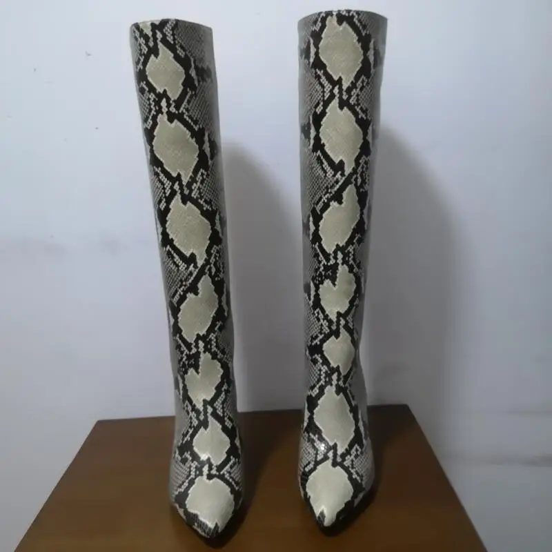 grão botas femininas grossas com ponta moda