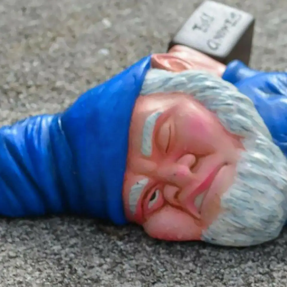 Funny Gnome Resin Figurines Garden Decoration Villa Home Statue
