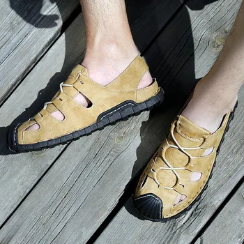 

New Men Sandals Leather Summer Breathable Shoes Toe Protection Beach Slippers Fashion Outdoor Breathable Casual Men Sandals 2020