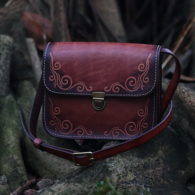 

2020 new large capacity small square bag simple retro vertical small square bag women's shoulder bag messenger bag