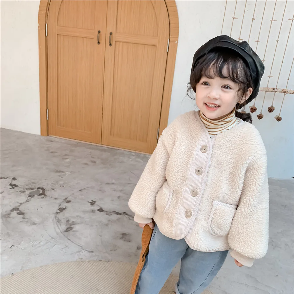 Beste Honing Hoek Winter Meisje Kleding Fur Lange Mouwen Jas Koreaanse Versie Lamswol Meisje Jongen Jassen Bovenkleding Winter Kids Kleding