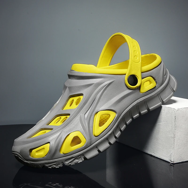 

Men Hole Hole shoes Comfortable beach shoes EVA Hole shoes light weight men sandals Garden Shoes