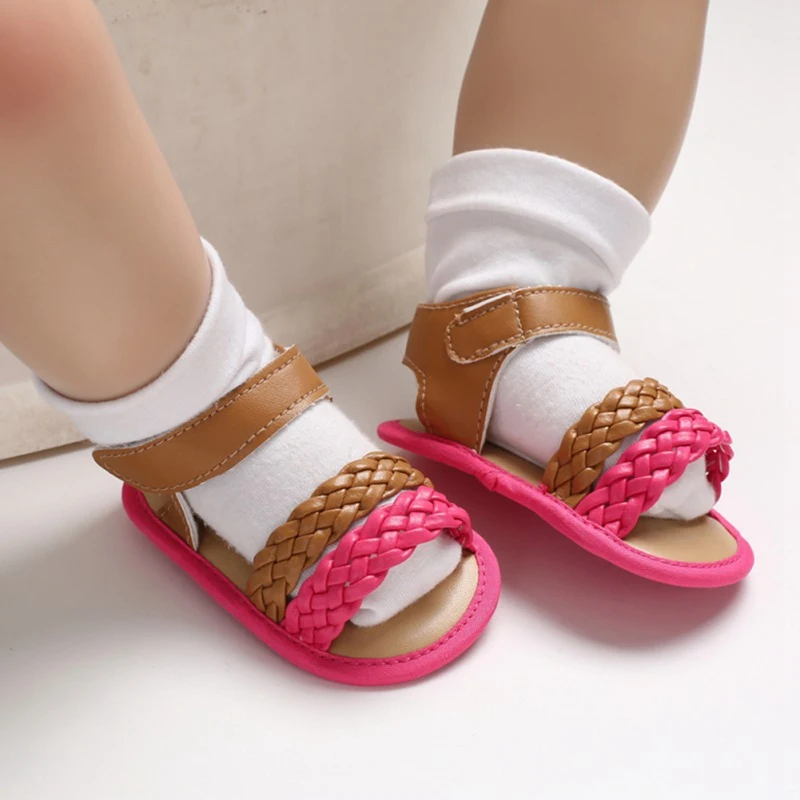 Сандалии для маленьких девочек; нескользящая обувь из искусственной кожи; обувь принцессы для маленьких девочек; мягкие сандалии