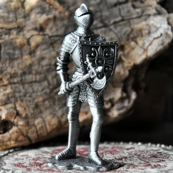 

Creative Classical European Middle Ages Soldier Tin Soldier's Creative Home Jewelry Handicrafts Novel Gift Decoration Craft Gift