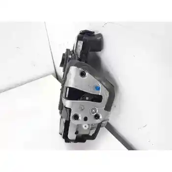 

DOOR LOCK FRONT RIGHT TOYOTA AVENSIS (T27)