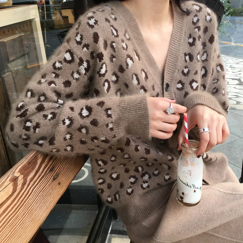 2020 New Women Leopard Print Cardigans Knitted Long Sleeve V-Neck Sweater Spring Poncho |