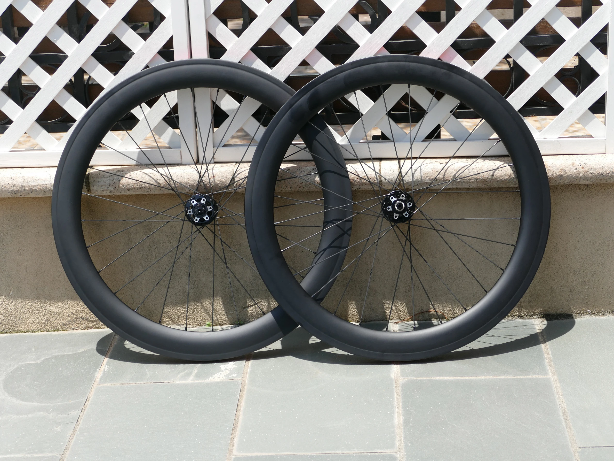 

Pair Ultra Light Wheel 60mm Full Carbon Road Cyclocross Bike Clincher Wheelset Disc Brake Thru Axle Front 100*12mm Rear 142*12mm