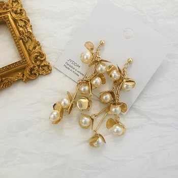 

AENSOA Gold Color Metal Pearl Flowers Long Drop Dangle Earrings Korean Design Statement Earrings Shiny Party Wedding Jewelry