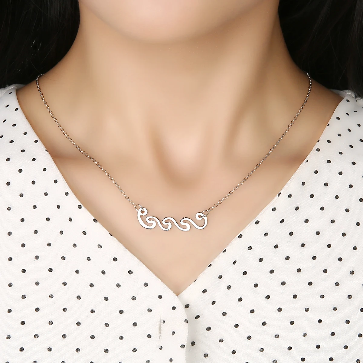 

Silver Sea Ocean Wave Alloy Necklace Women Simple Charm Long Pendant Necklace Surfer holder Shellhard Elegant Jewelry bisuteria