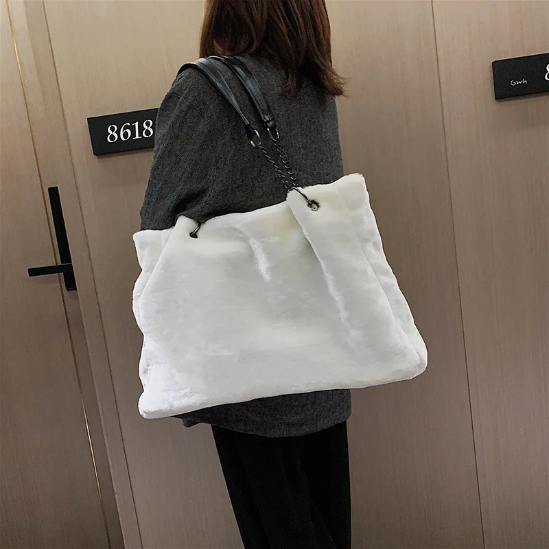 

S.IKRR Plush Shoulder Bags For Women 2020 Big Capacity Fashion Winter Designer Handbags Fur Ladies Bag Female Purses and Handbag