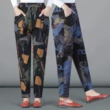 Осень зима среднего возраста Женские эластичные джинсы с высокой талией свободные размера плюс 5XL джинсовые брюки с принтом штаны-шаровары для мам p196