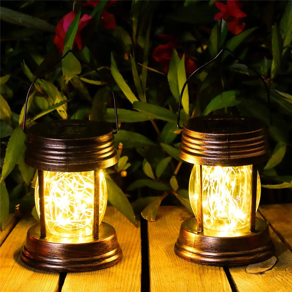 Retro Solar Lantern Lights Outdoor Garden Hanging Lights Waterproof Landscape Lights for Balcony Courtyard Walkway Decoration