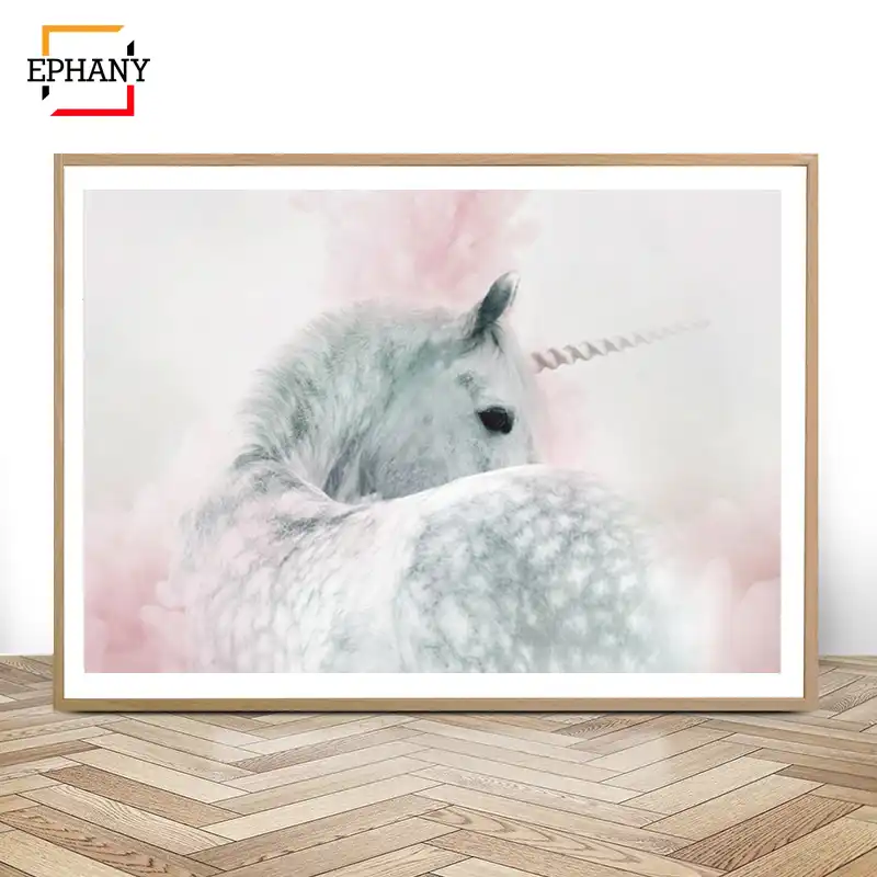 nursery unicorn decor