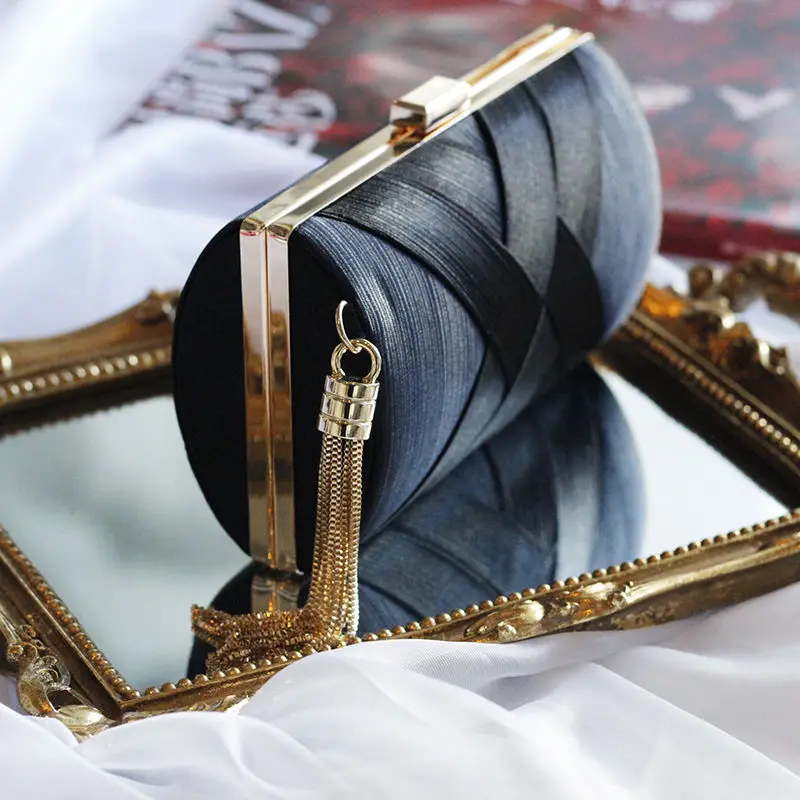 High Grade Women's Banquet Hand Bag Metal Frame Tassel Fold Satin Woven Chain Makeup Bag Cheongsam Party Fashion Messenger Bag