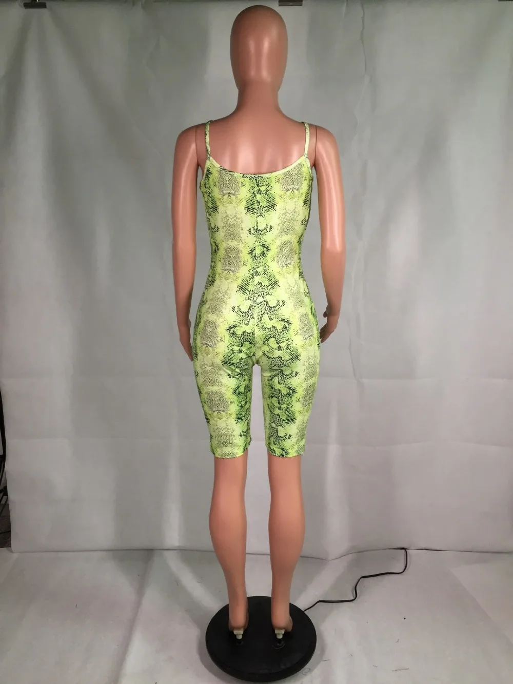 11415663472_1416585202