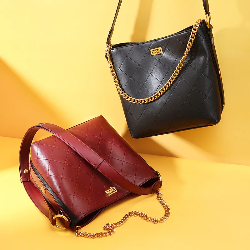 

New Style WOMEN'S Bag New Style Water Bag Graceful Fashion Shoulder Genuine Leather Women's Different Size Bags 1069