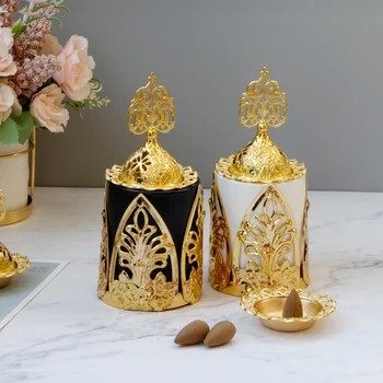 

Golden Middle East Arab Creative Simple Metal Incense Burner Frosted Black and White Ceramic Desktop Decoration Crafts LB92305