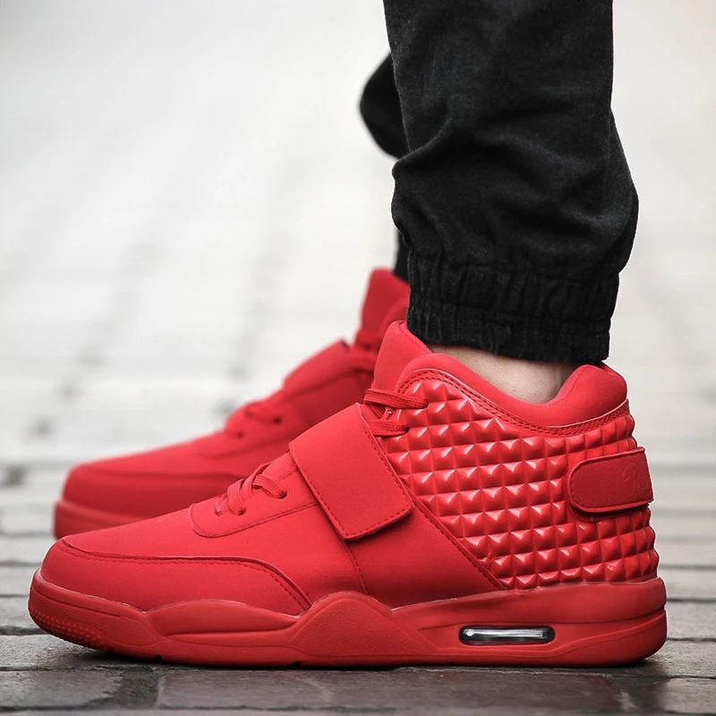 comfortable velcro shoes