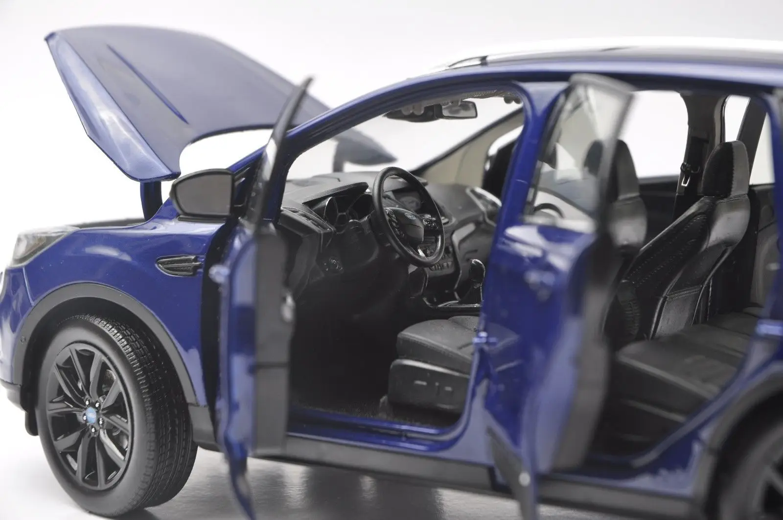 1:18 литая модель для Ford Kuga Escape Sport Edition 2018 синий внедорожник из сплава игрушечный
