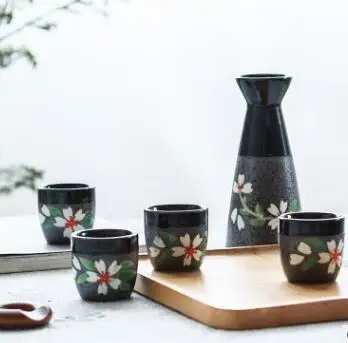 Vintage Ceramic Sake Pot Set with 4 Cups Japanese Cuisine Sake Bottle Pot Set - Цвет: Black Set