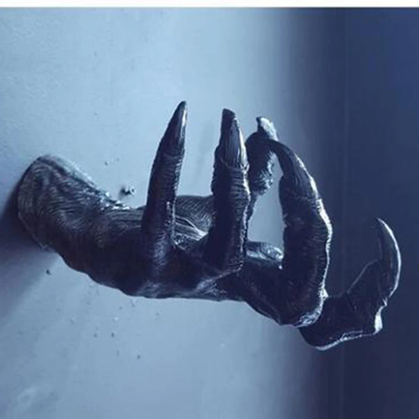 

Resin Crafts Devil Claws Horror Devil Hand Creative Props for wall hanging Ornaments Home Wall Decor Wg2525