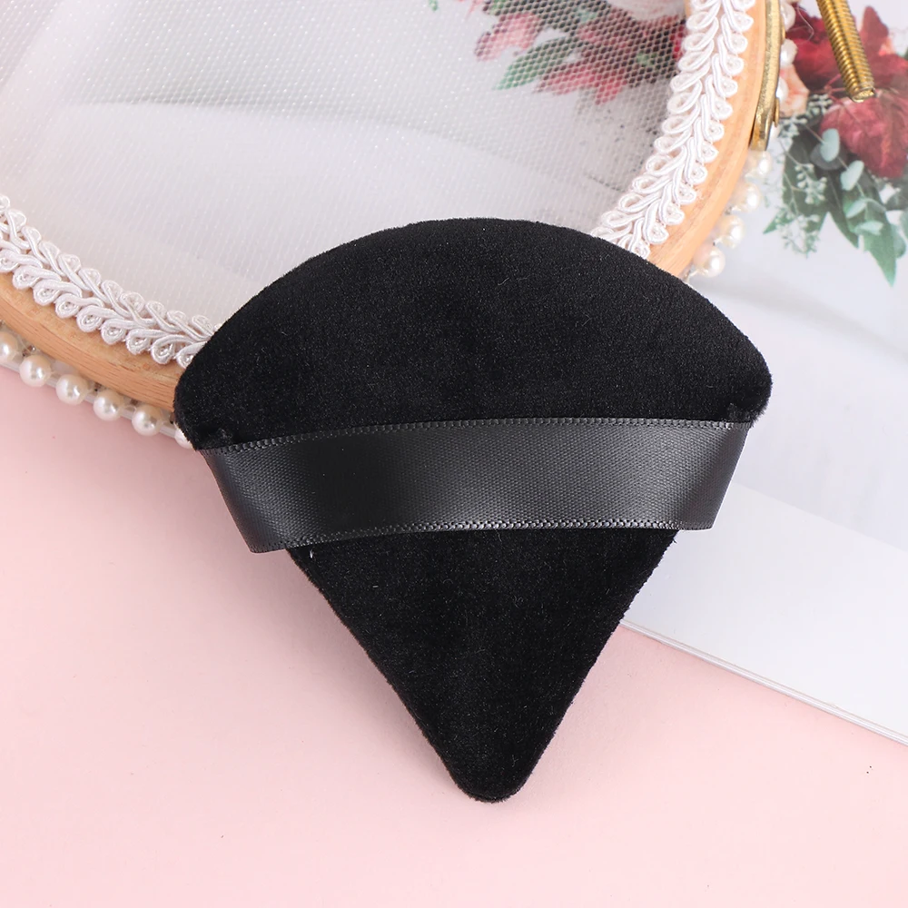 1/2 Pcs Triangle Velvet Powder Puff Flours Mini Face Makeup Sponge Cosmetics Soft Cotton Face Powder Puff Washable Lightweight