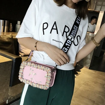 

Women Fashion Lace Flap Bags Women Purses and Handbags Letter Wide Shoulder Strap Evening Bag Leather Lady Crossbody Travel Bag