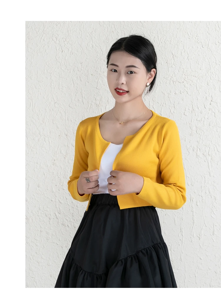 Blouses Black Cropped Knitted Sweater Korean Fashion Cardigan Female Women's Coat Spring 2025 Clothing Long Sleeve Top Jersey