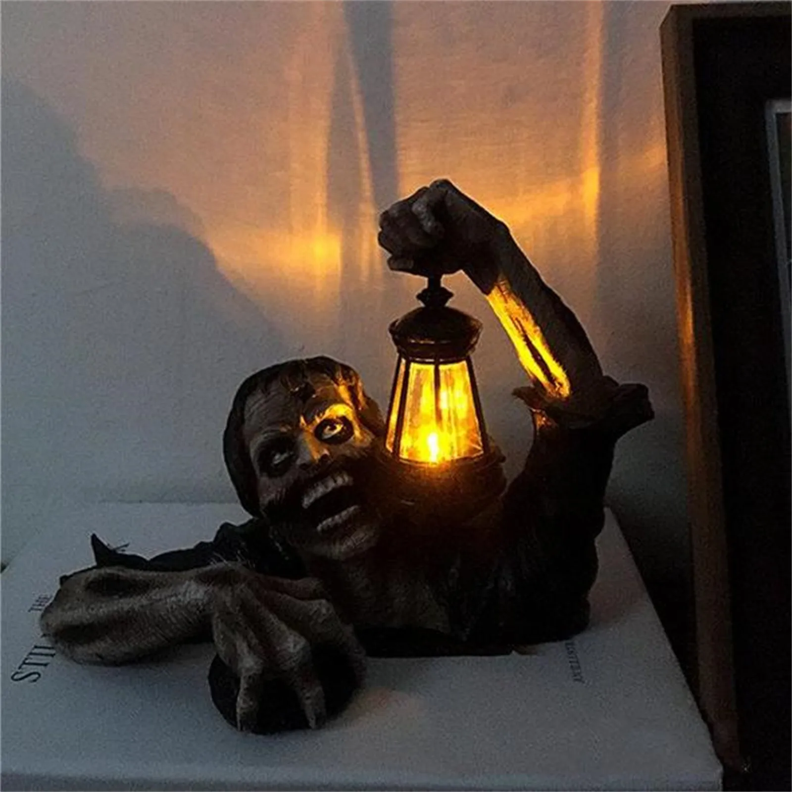 Zombie With Solar Led Lantern Resin Zombie Garden Statues Horror Movie