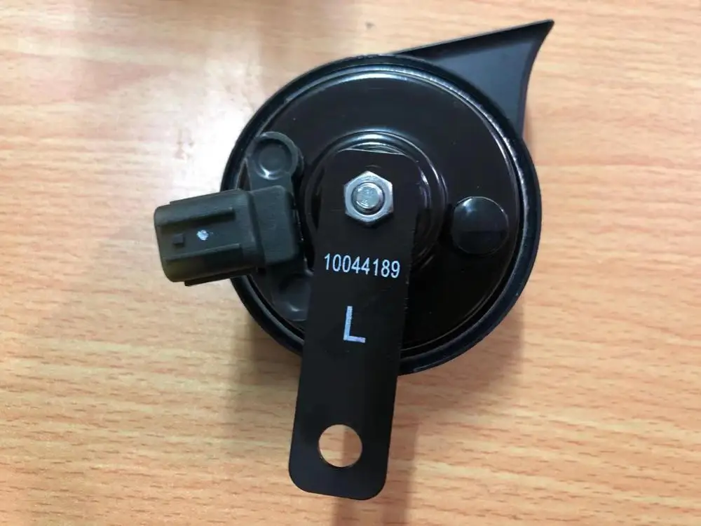1pair/set Multi-tone & Claxon Horns fanfare horn for Chinese SAIC ROEWE 350 MG5 Auto car motor parts 10044189