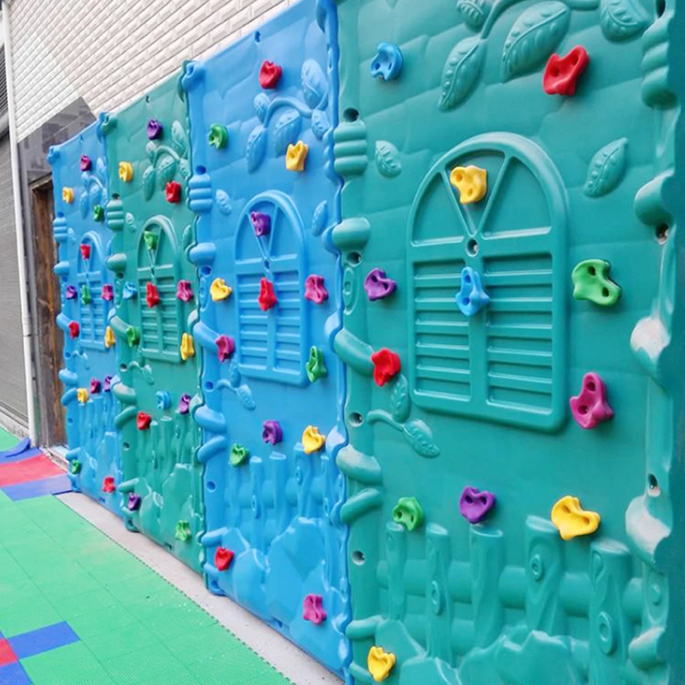 Parque de jogos infantil de madeira Taga com parede de escalada, Tudo o  que quiseres para brincar na rua