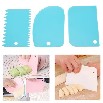 

Cream Dough Scraper Pasty Cutter Slicer Spatula for Cake Cream Dough Fondant Irregular Teeth Edge Scraper Baking Pastry Tools