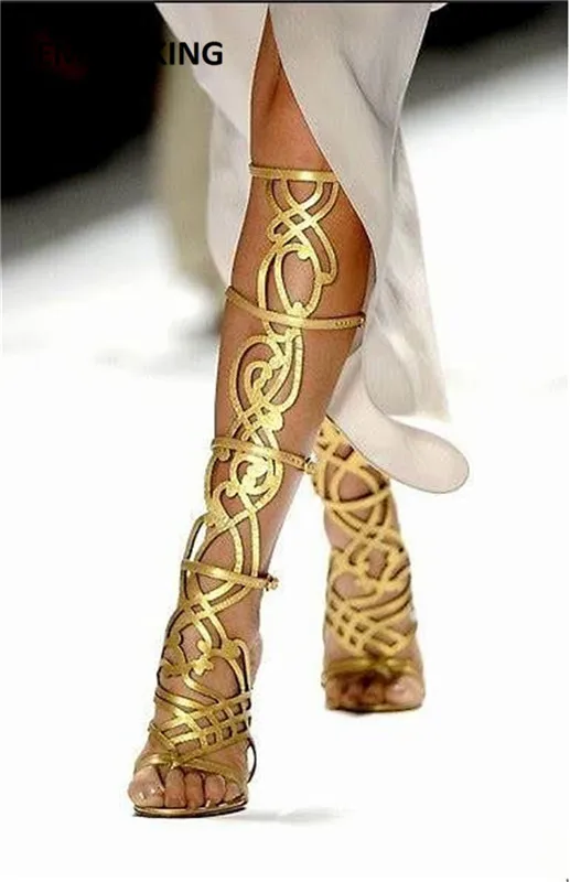 Женские сандалии-гладиаторы на высоком каблуке золотистого цвета с вырезами; женские сандалии-гладиаторы на высоком каблуке-шпильке с золотыми ремешками